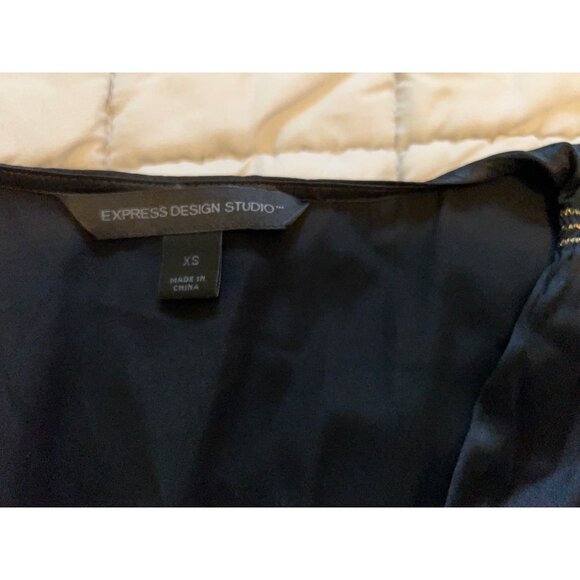 Y2K Express Design Studio Top Women’s Silk Grunge V-Neck Top - Picture 11 of 12